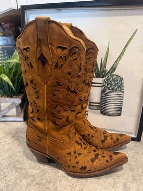 Corral Vintage Womens 9M Tan Floral Western Cowboy Boots